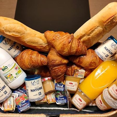 Gite "La Bulle De Lena" Avec Petit-Dejeuner Garage Et Parking Flavigny Bagian luar foto