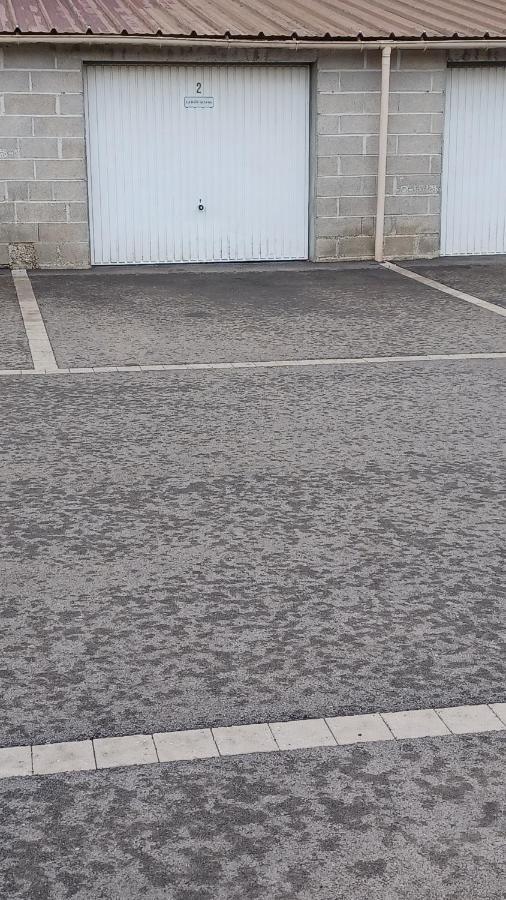 Gite "La Bulle De Lena" Avec Petit-Dejeuner Garage Et Parking Flavigny Bagian luar foto